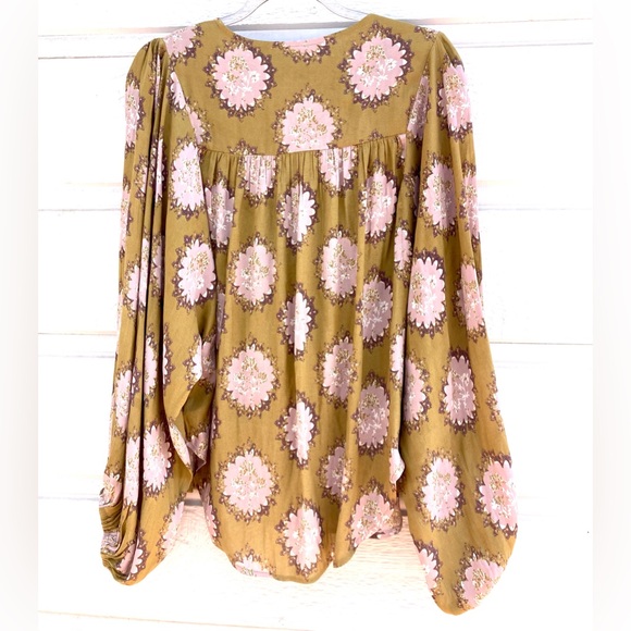 Free People Boho Green Lavender Floral Blouse XS XL - Picture 3 of 7